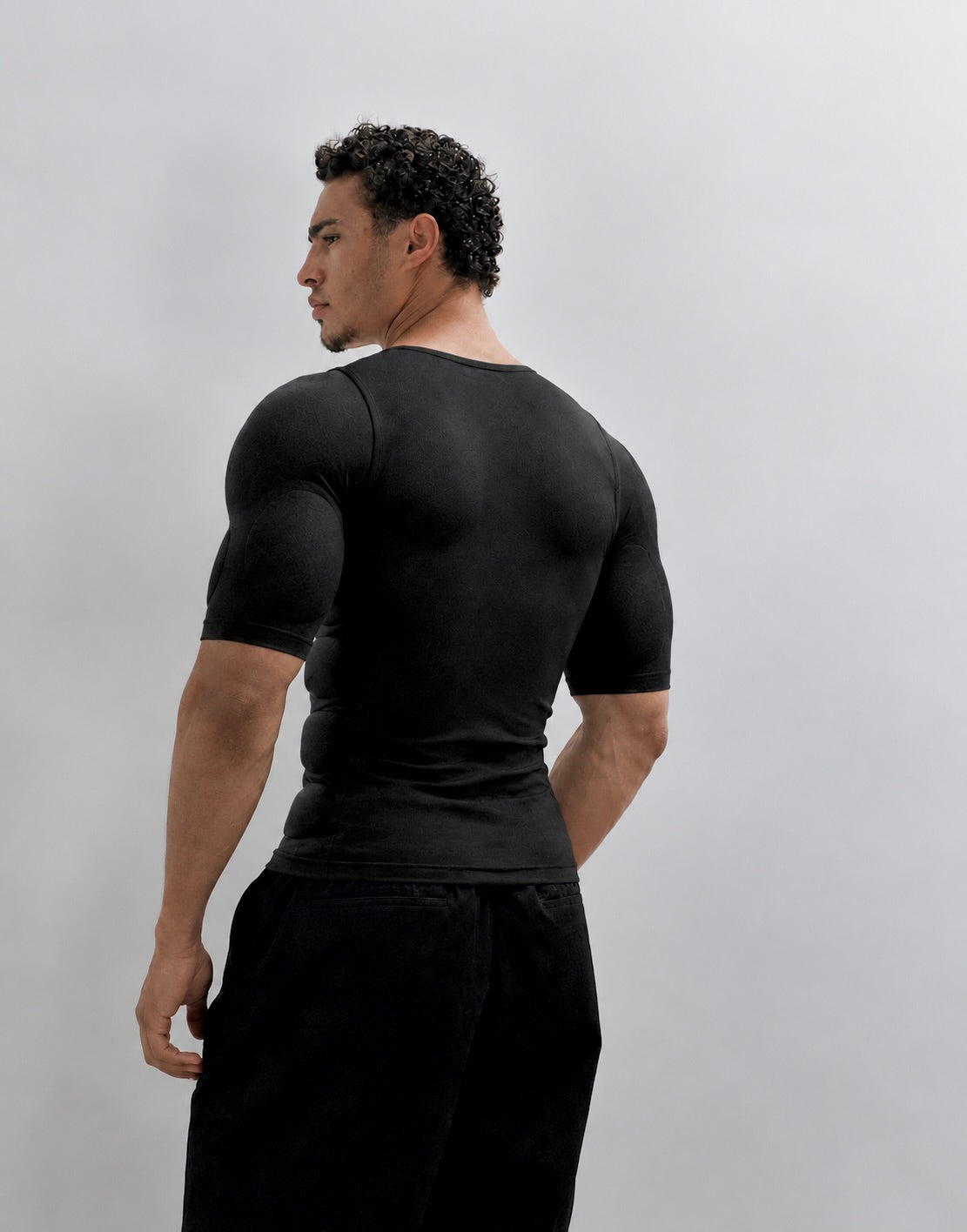 BLACK 3D MUSCLE SHIRT